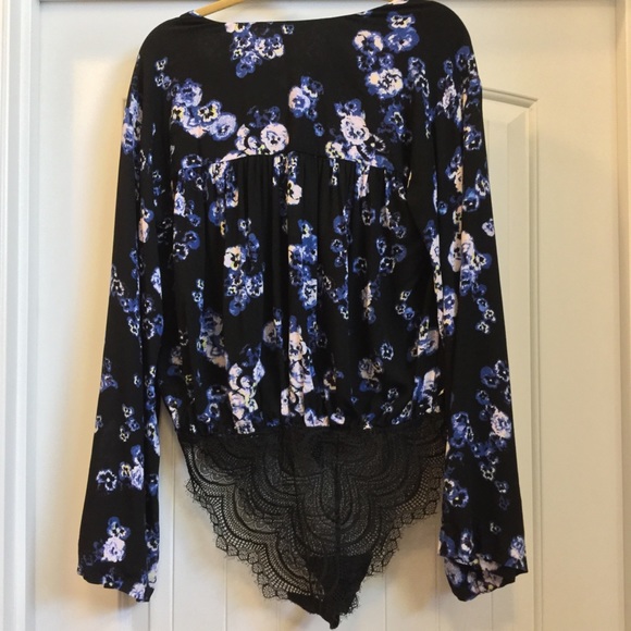 NWT S&M Free People Forties Feel floral bodysuit - Picture 4 of 5